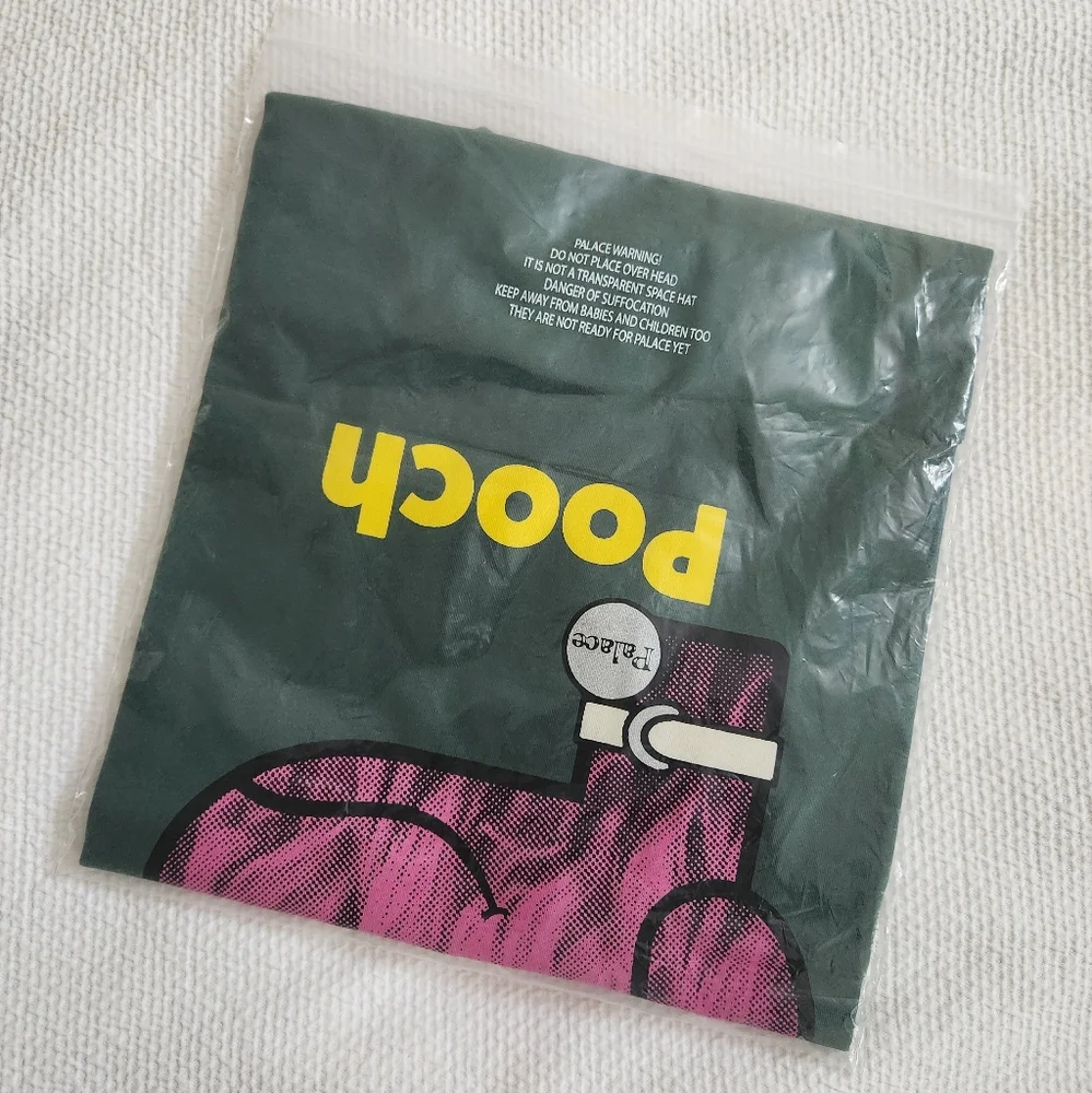 palace tee - Picture 2 of 4